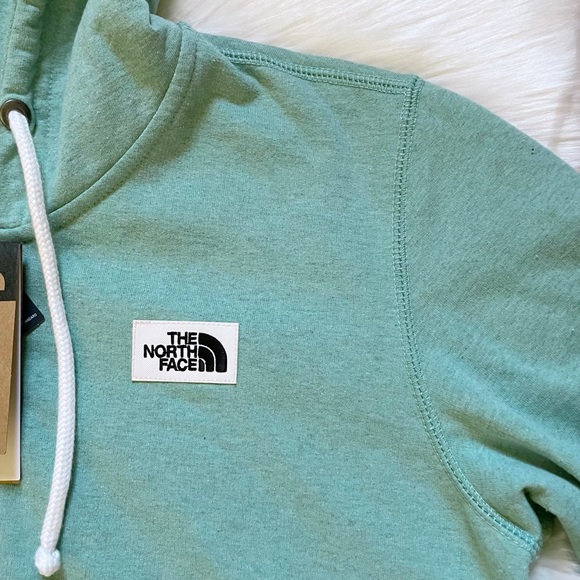 The North Face Women’s Heritage Patch Full Zip Hoodie In Wasabi - Picture 3 of 9